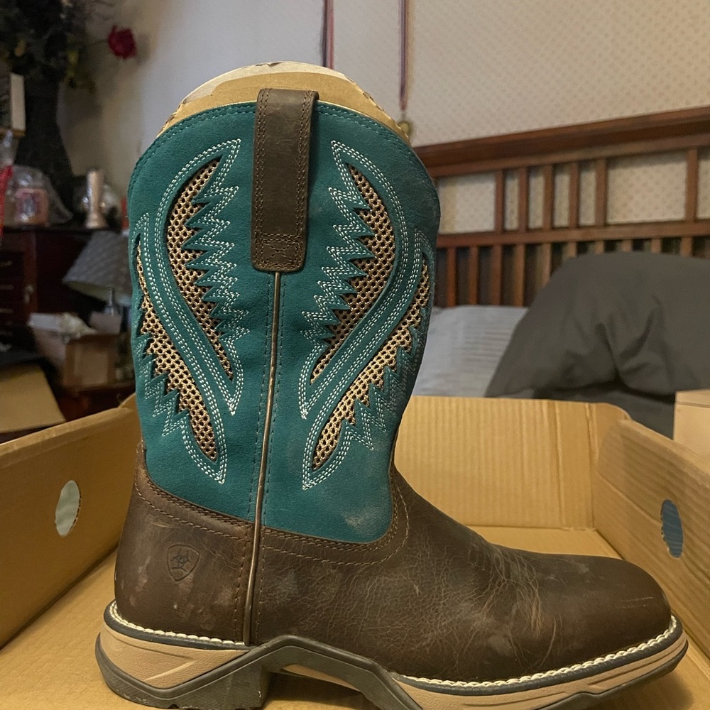 Ariat Women's Brown and Teal Western Boots - Picture 2 of 4